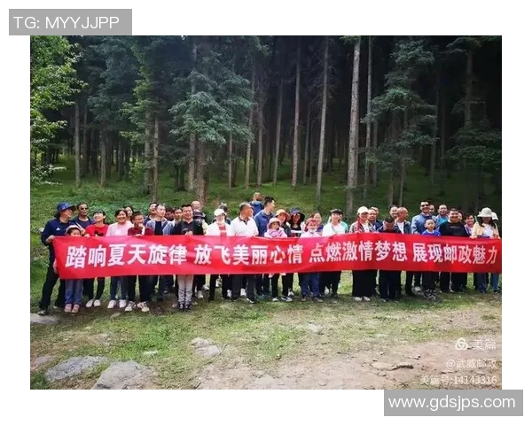 万州足球明星崛起之路揭秘展现小城镇的体育梦想与激情